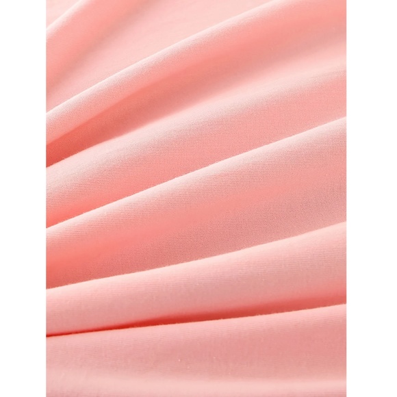 NEW Pink Strawberry Patch Tee Shirt! SZ. Lrg - Picture 2 of 3